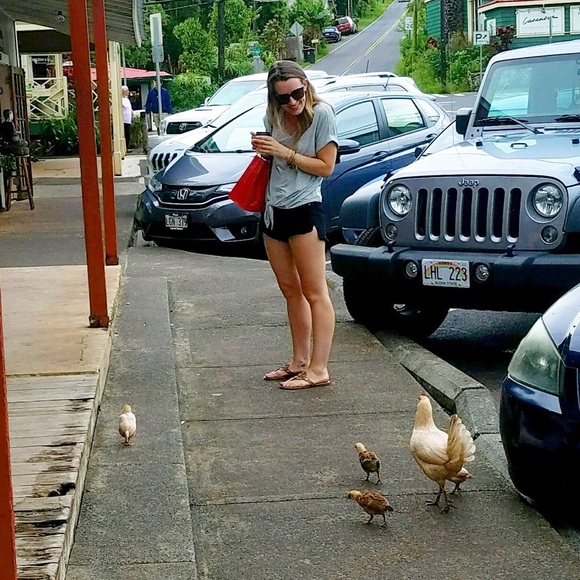 Meet your Posher, Lisa - Picture 7 of 7